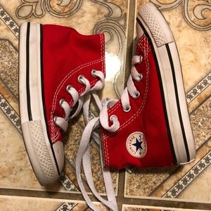 Converse Toddler All Star. Size 6
